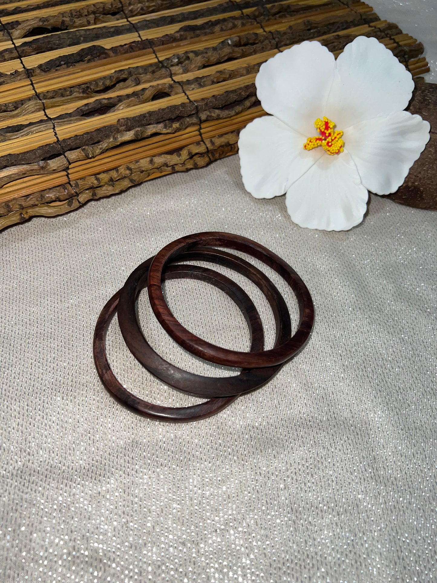 Pulseras de madera - set de 3