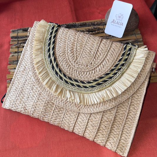 Cartera de paja