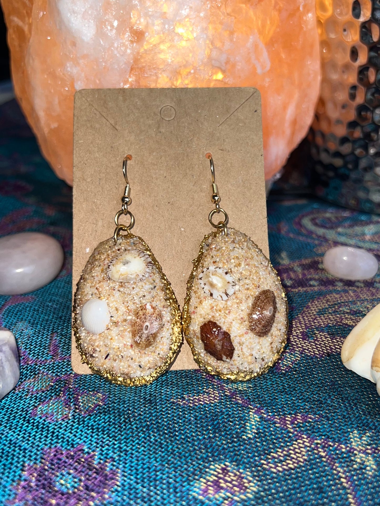 Aretes de caracoles y arena de las playas de Puerto Rico