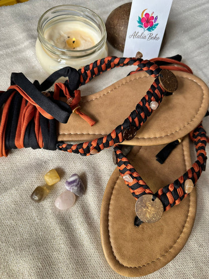 Sandalias Únicas negro y terracota Size 8